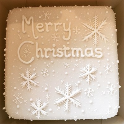 Cancer Research Christmas Cake