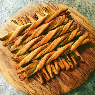 Pesto breadsticks