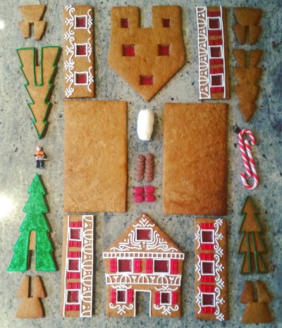 gingerbread-house-pieces