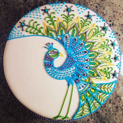 peacock-cake-top