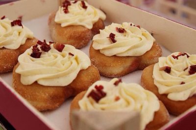 rhubarb-doughnuts-gbbo