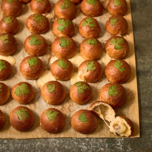 richard-burr-gruyere-and-pancetta-pretzel-bites-300x300